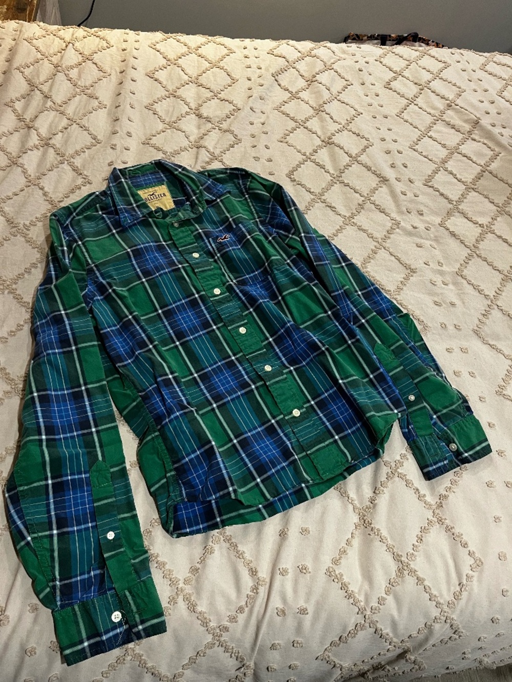 2/$30 HOLLISTER CO. Plaid Button Down